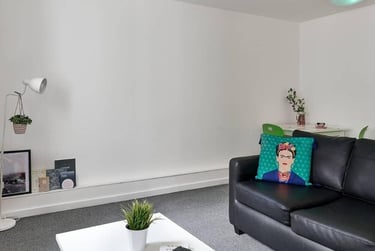 1 bed studio, Ebrington Street, City Centre, Plymouth, PL49AQ - Image 4